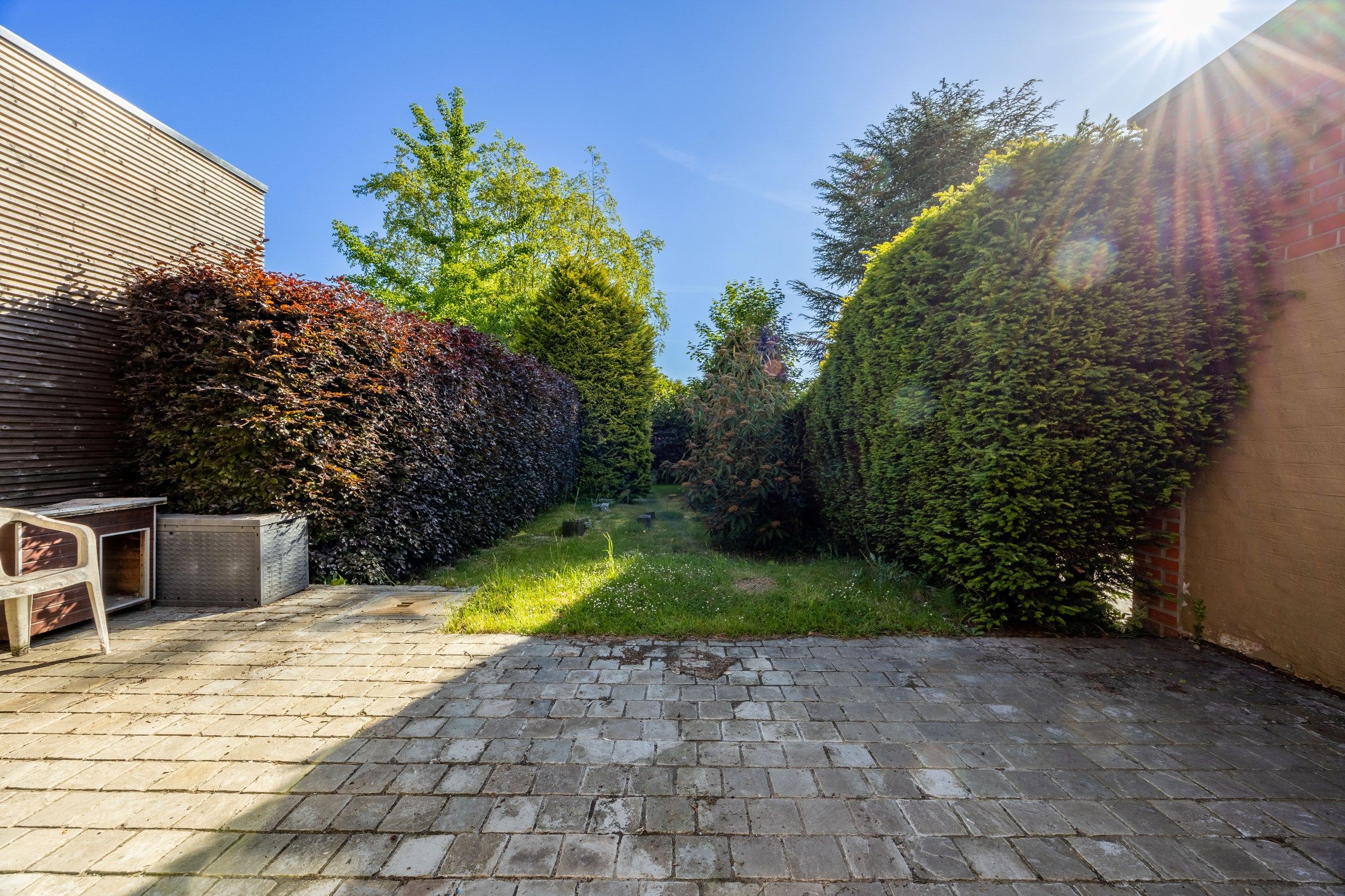 CENTRAAL GELEGEN WONING MET GARAGE foto 9