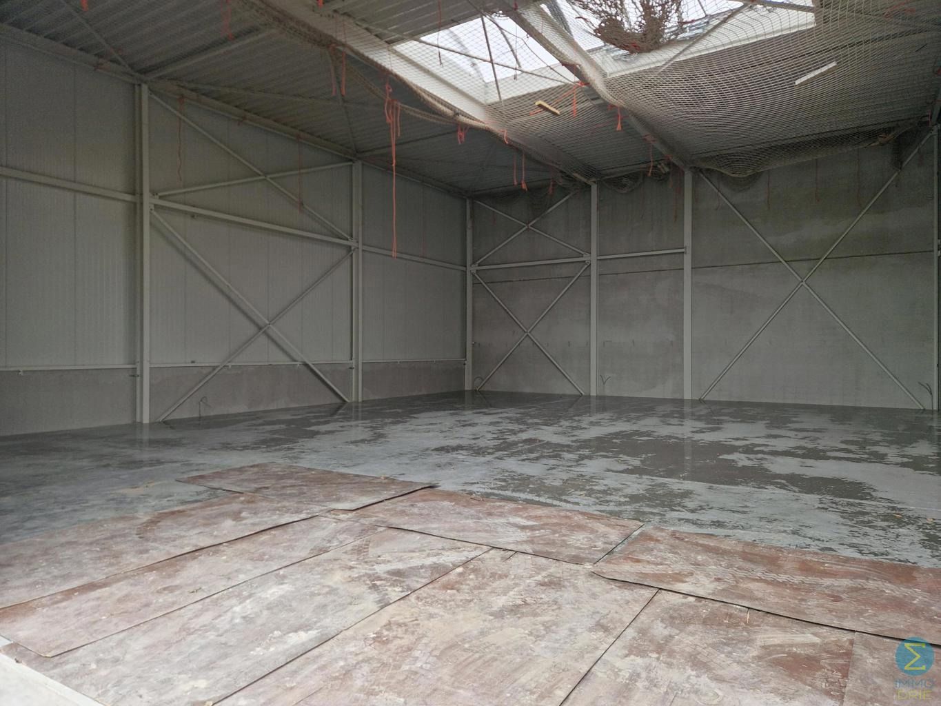 Opslagruimte van 212m² foto 2