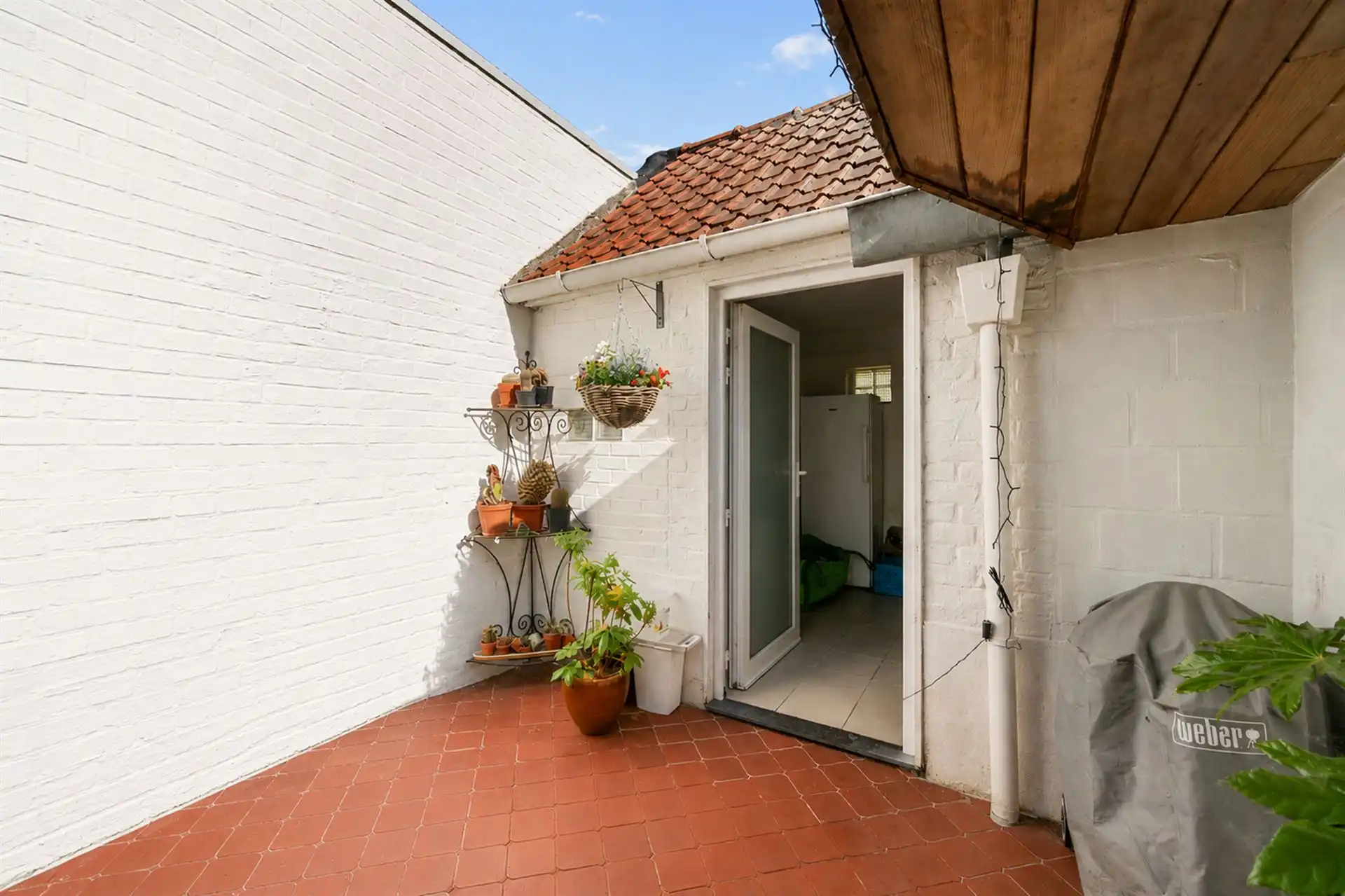 Gezellige instapklare woning met 3 slpk, koer en tuintje foto 8