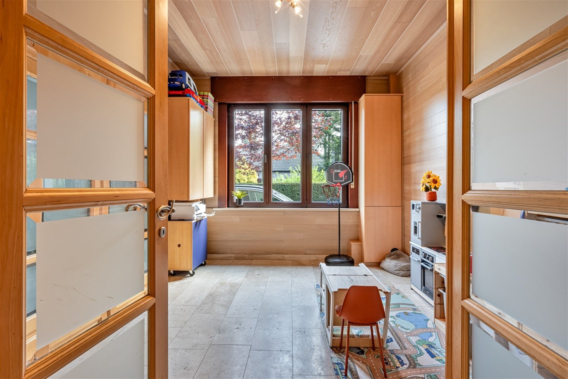 Ruime woning met 4 slaapkamers en mooie tuin te Aalst foto 3