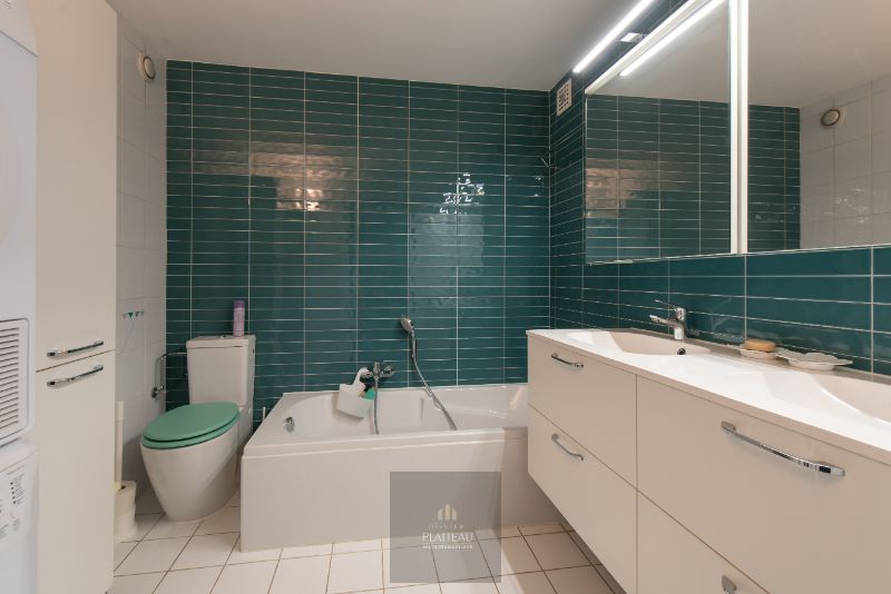 Ruim doorloop-appartement met 2 slaapkamers in de vernieuwde residentie Scorpio op de zeedijk te Nieuwpoort-Bad. foto 20