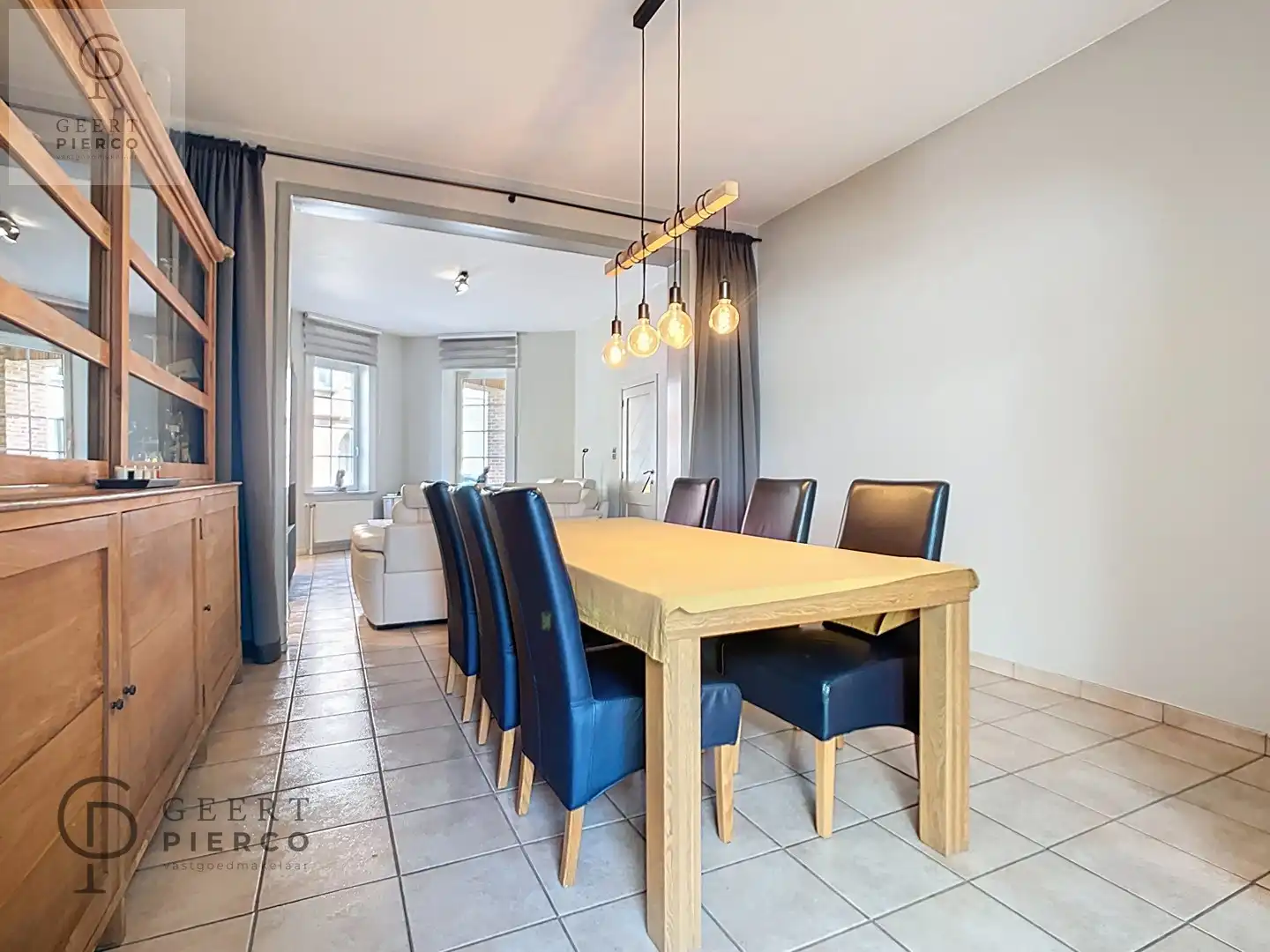 Prachtige stadswoning volledig instapklaar, in het hartje van Landen foto 9