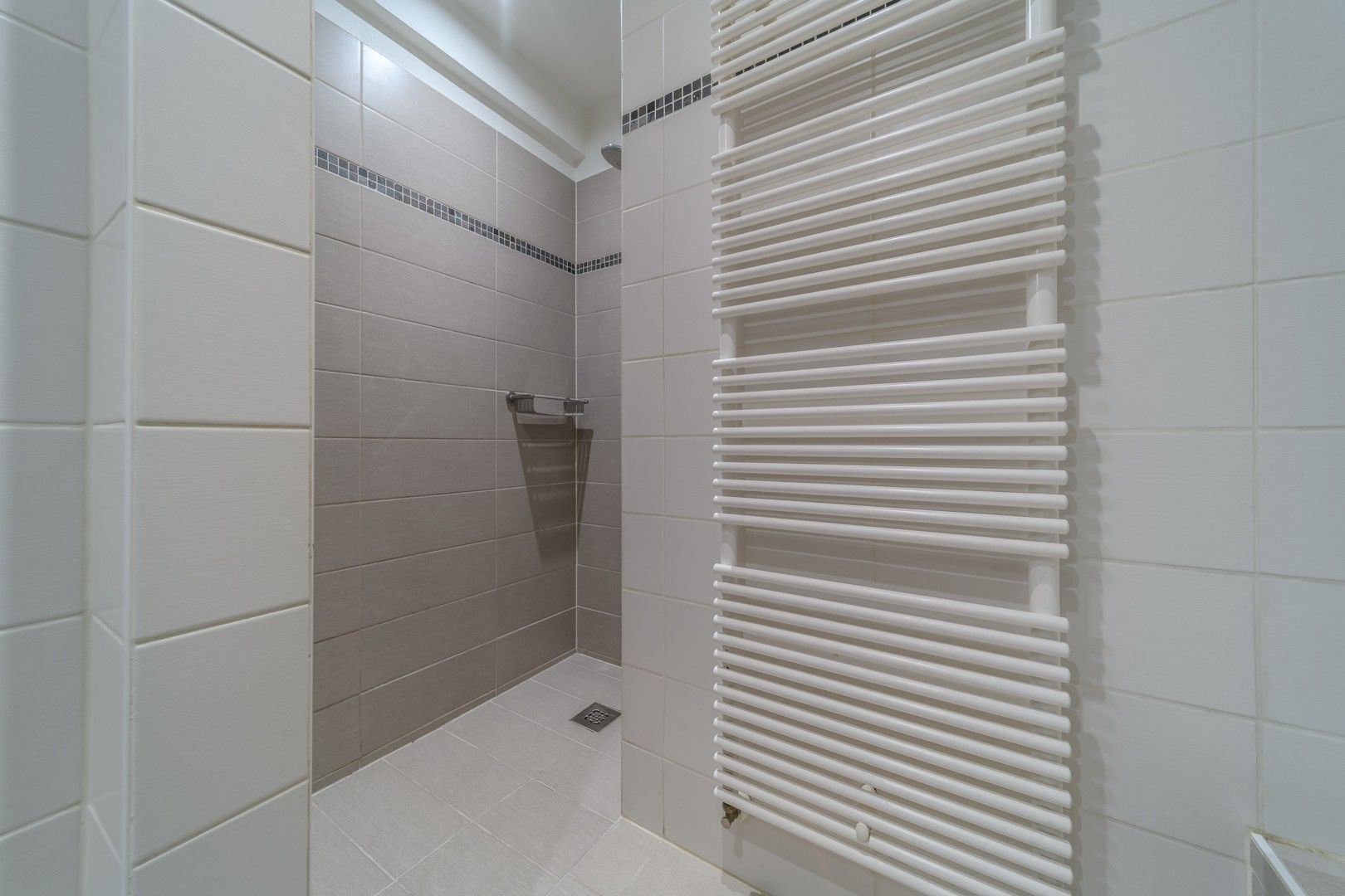 Prachtig loftappartement met 3 slaapkamers op zeer centrale locatie te Geraardsbergen foto 16