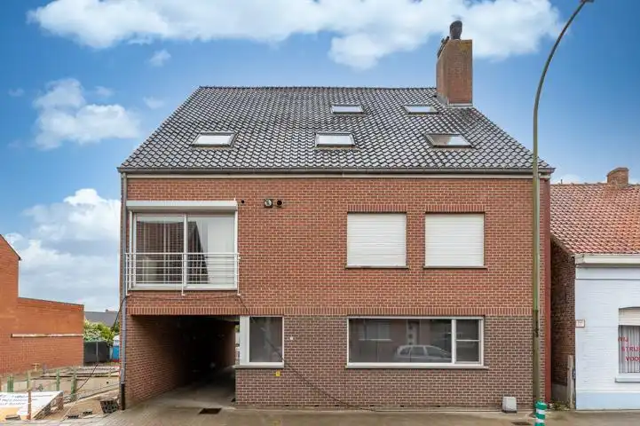 Triplex appartement te huur in Tessenderlo centrum foto {{pictureIndex}}