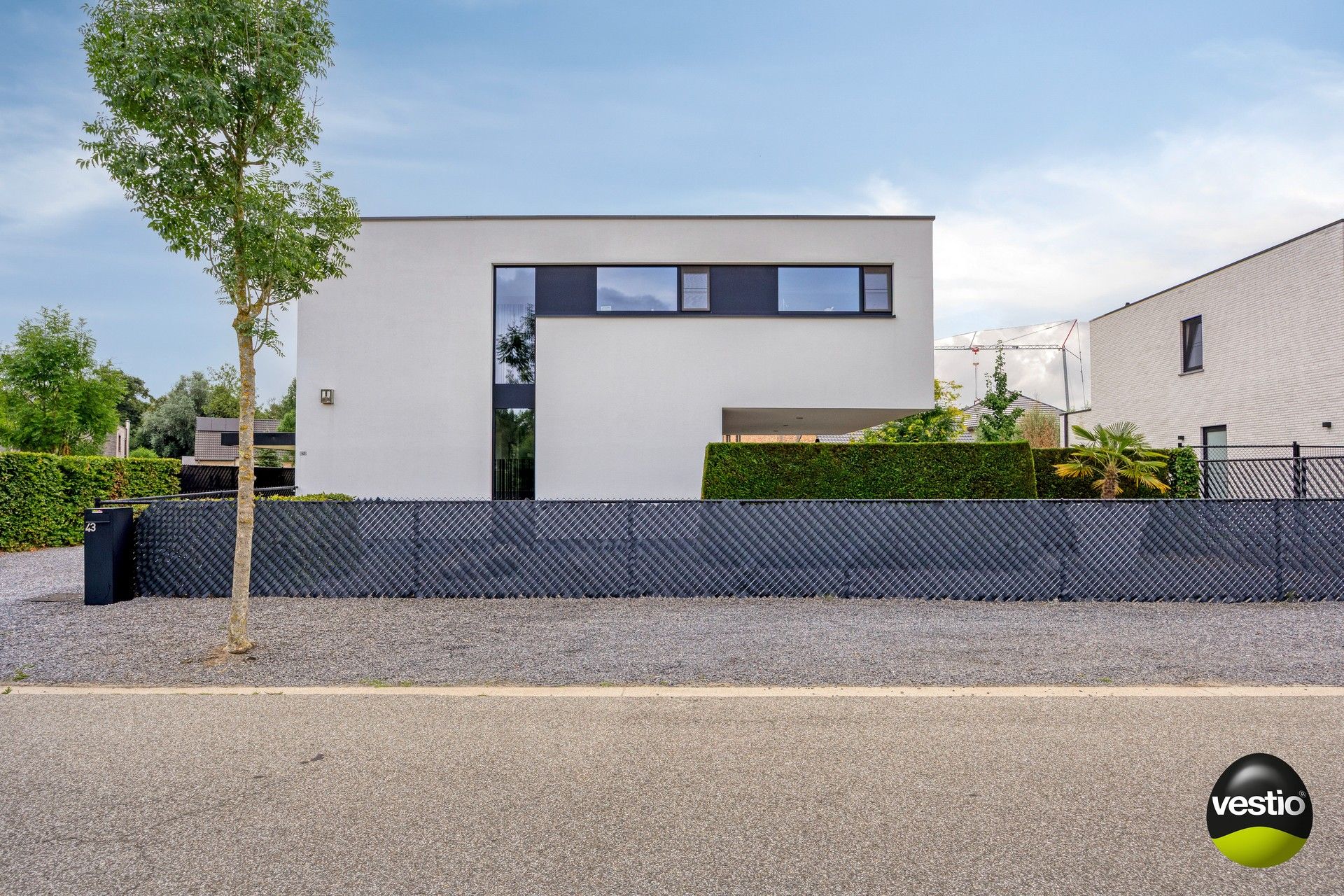 MODERNE VILLA – TOPAFWERKING IN RUSTIGE WIJK foto 2