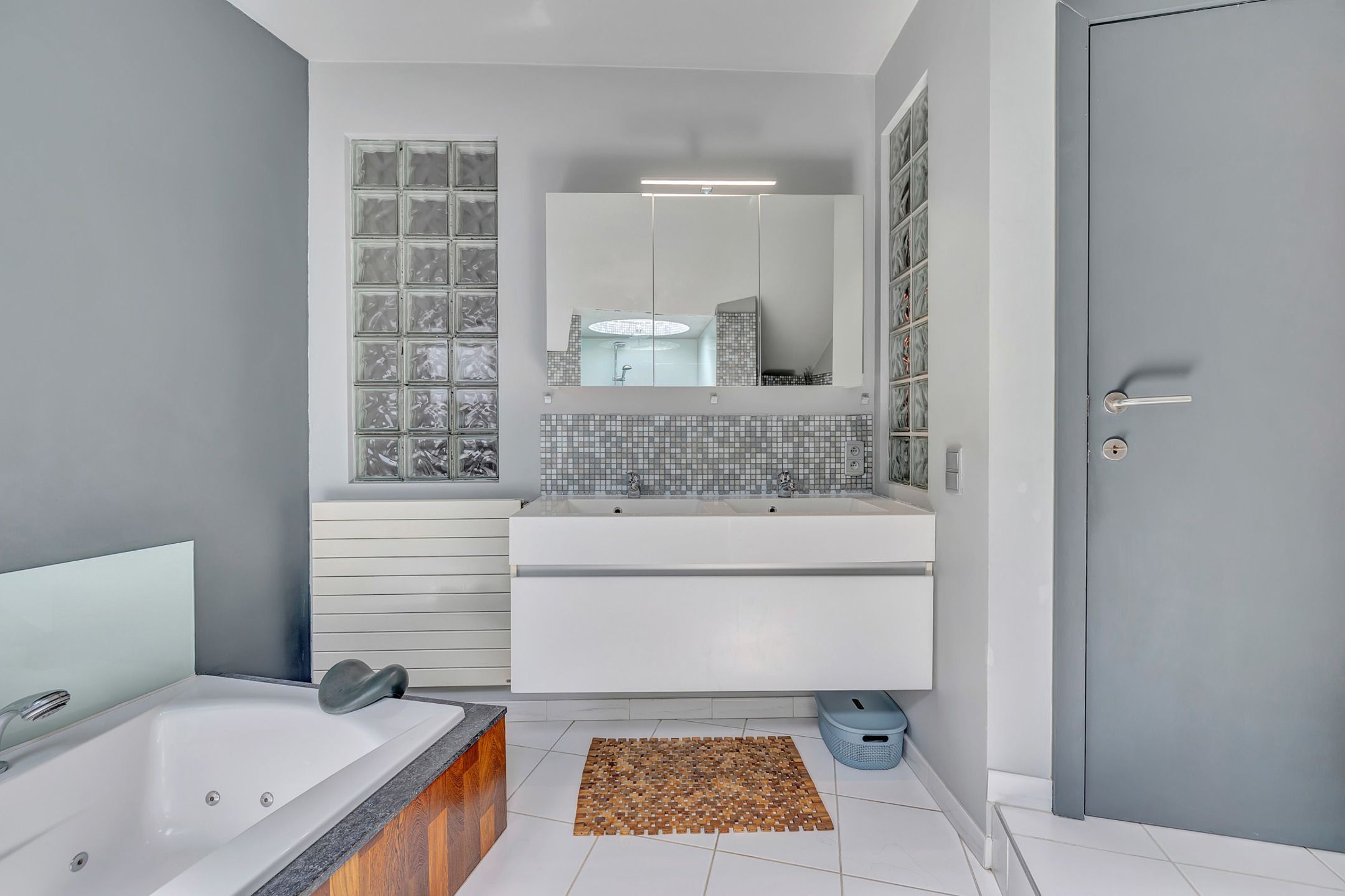 Gezellige, instapklare HOB met garage en tuin foto 23