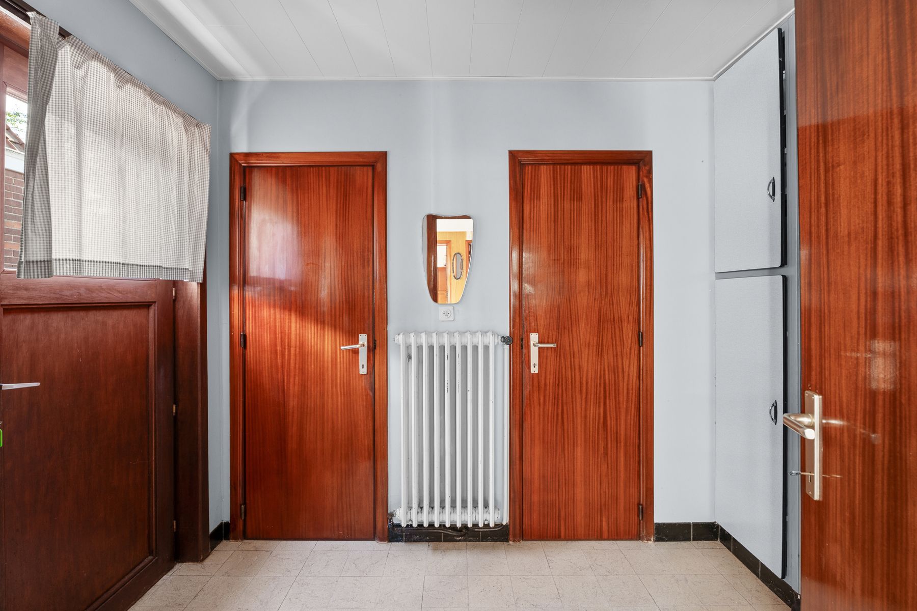 3 slpk. woning met zonnige tuin in hartje Sint-Michiels foto 8