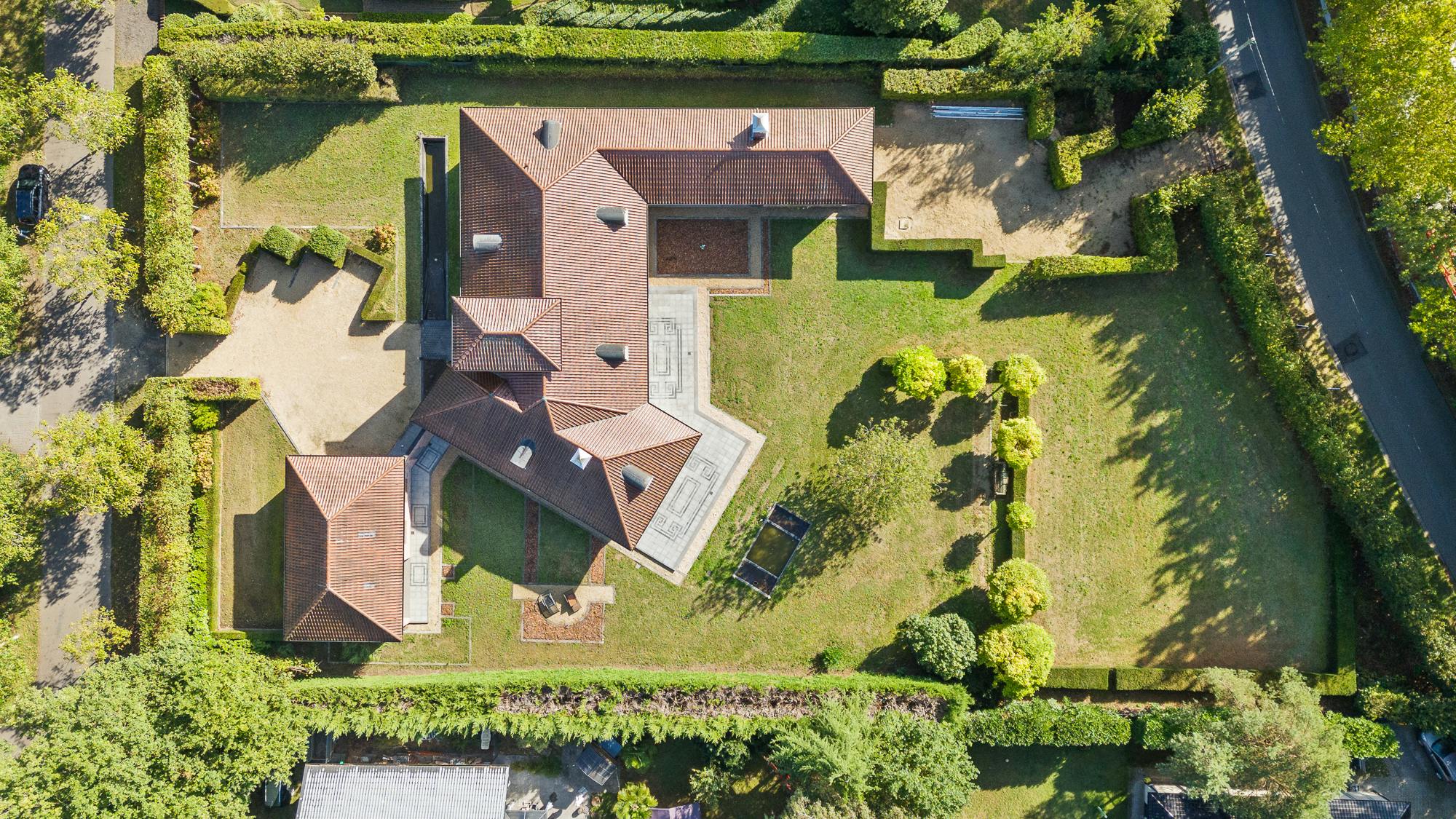 residentieel gelegen villa op 3490 m² te koop in Lichtaart foto 48