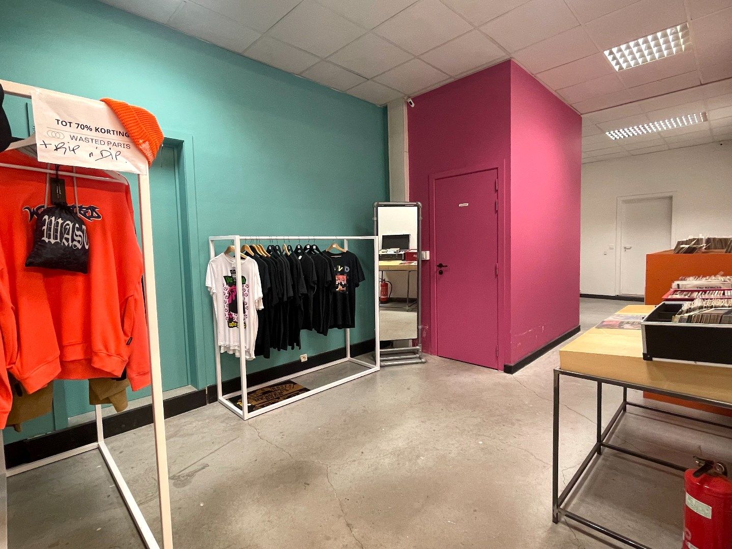 Prachtige handelsruimte te huur in het centrum van Kortrijk! foto 9