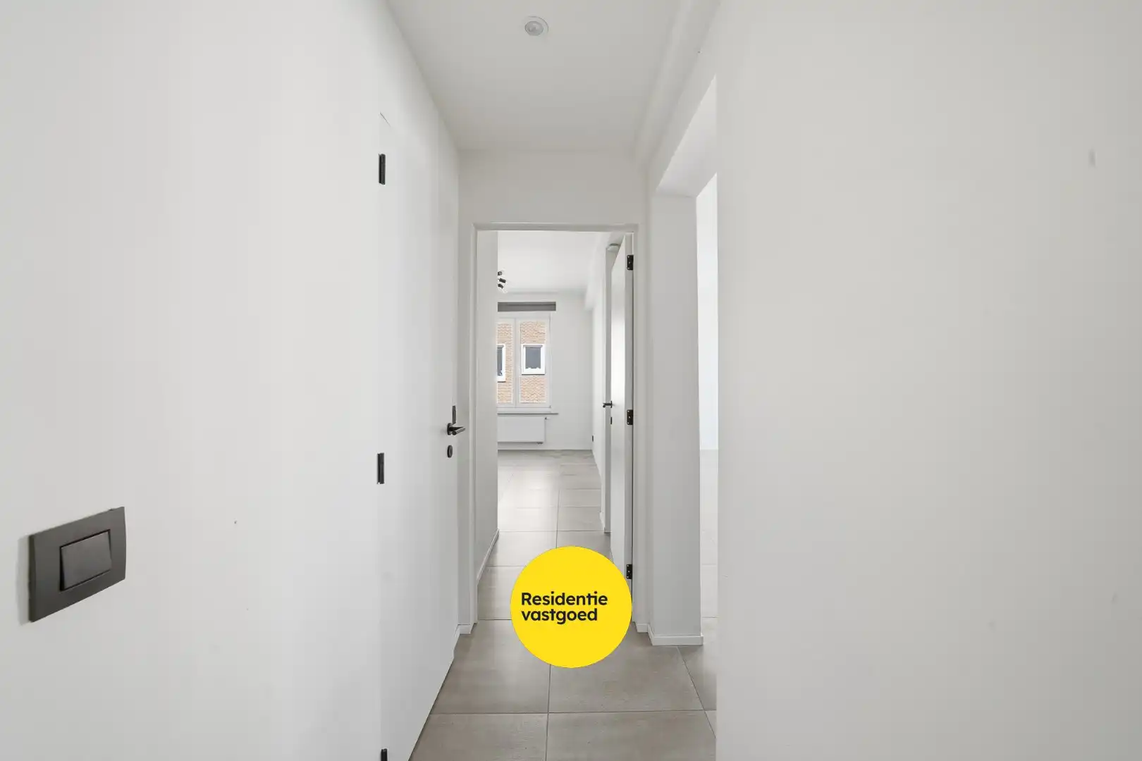 Instapklaar, energiezuinig appartement op topligging in Mariakerke (Oostende) foto 9