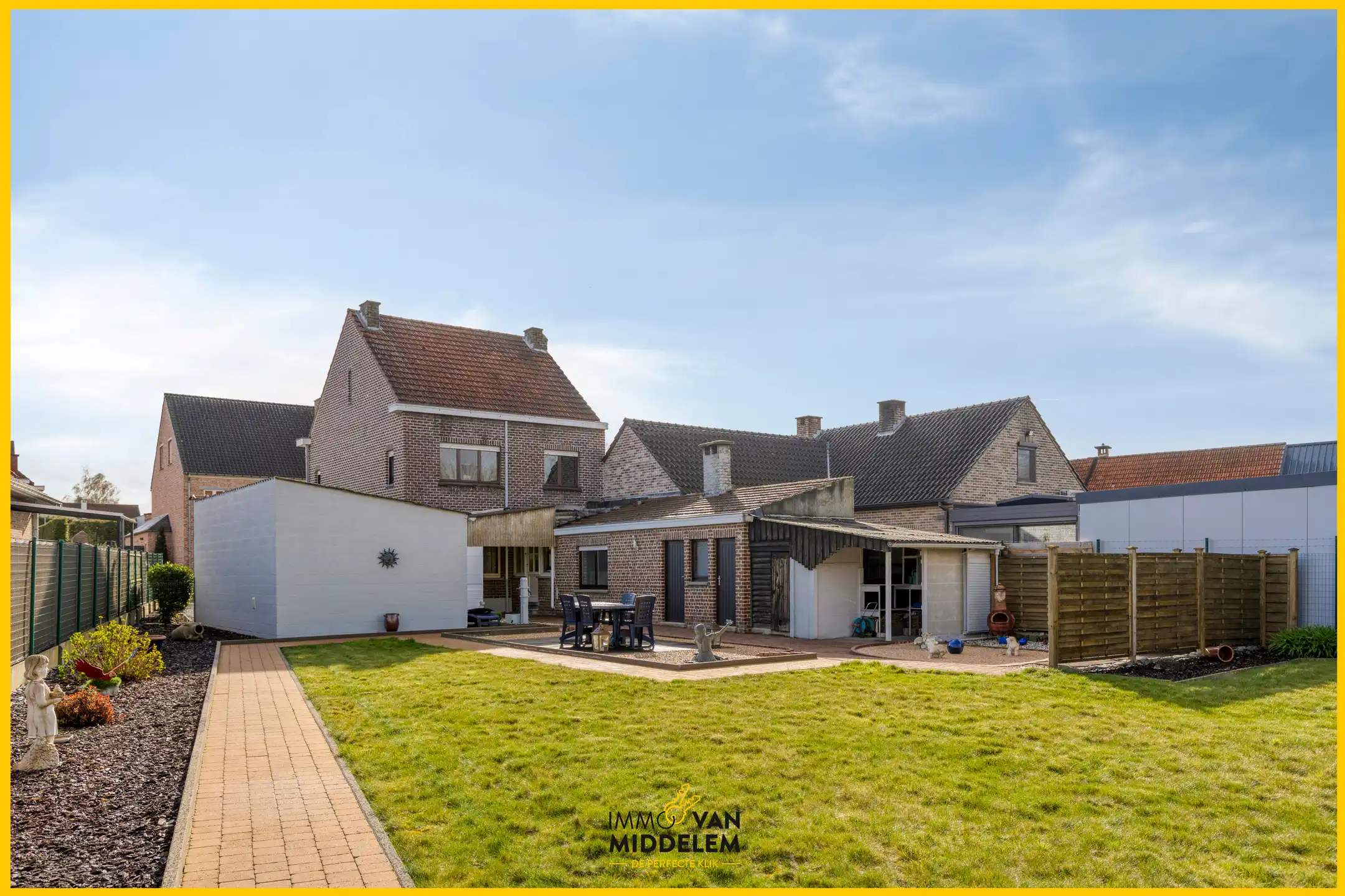 GOED ONDERHOUDEN 3-GEVELWONING MET 3 KAMERS, GARAGE EN TUIN foto 23