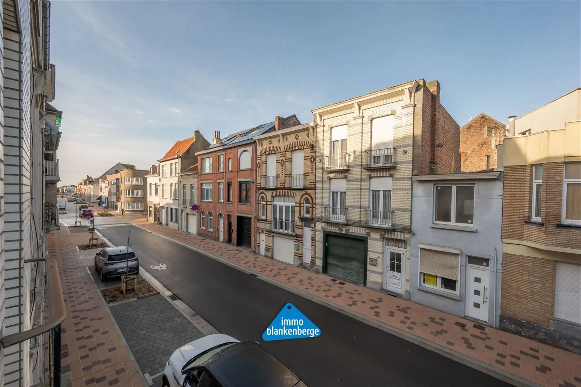 Grote gezinswoning met tuin en 7 slaapkamers nabij centrum en zee foto 30