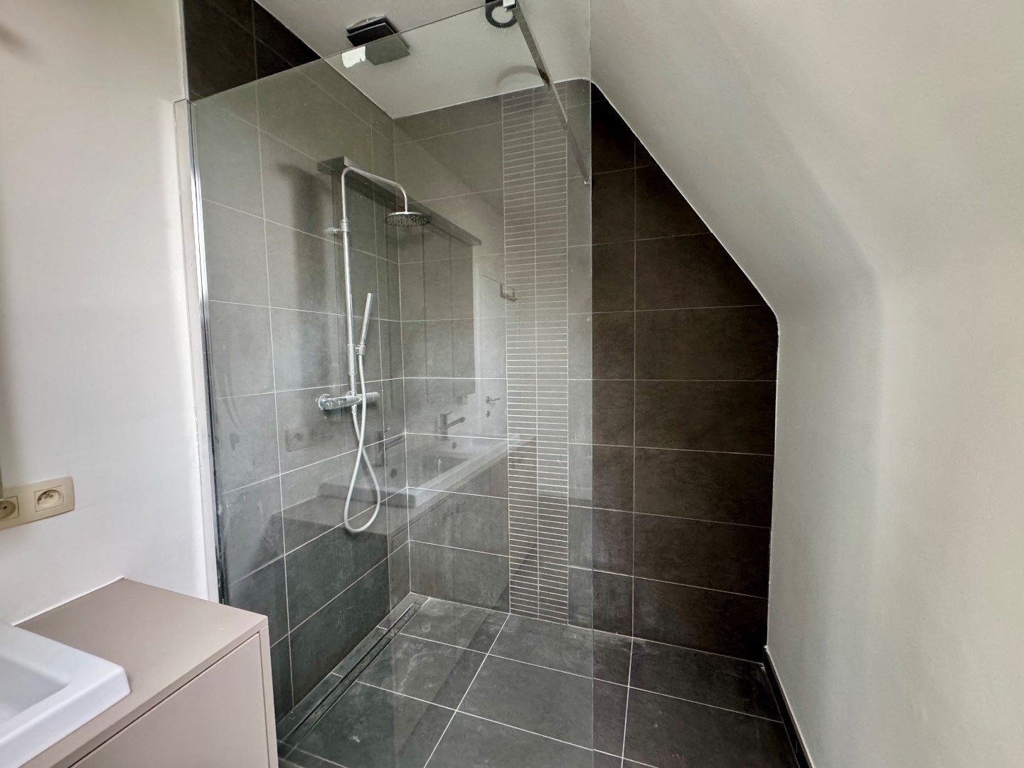 TE HUUR - Op zoek naar een charmante en karaktervolle woning in Meise? Welkom Home! foto 22