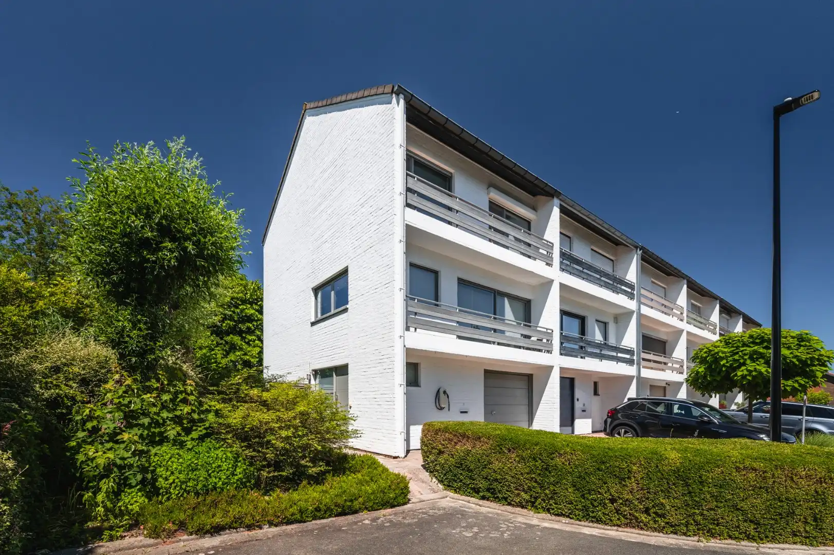 Geriefrijke woning met weelderige tuin, garage, EPC B in een doodlopende straat te Kuurne. foto 3