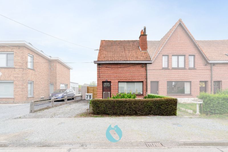 Hoofdfoto van de publicatie: Te renoveren woning in het hart van Ertvelde - unieke investeringskans!