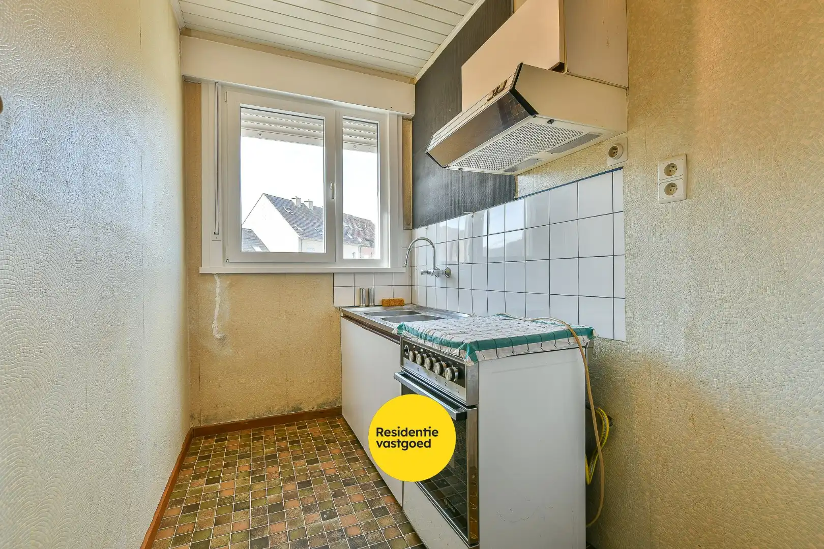 Rijwoning met veel potentieel, garage en tuin nabij centrum Blankenberge foto 7