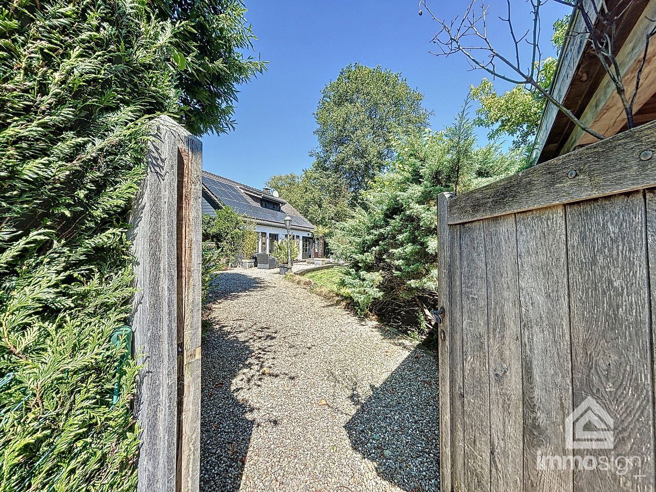 Prachtige woning gelegen in het groen, op het einde van een doodlopende straat te Kreyel! foto 60