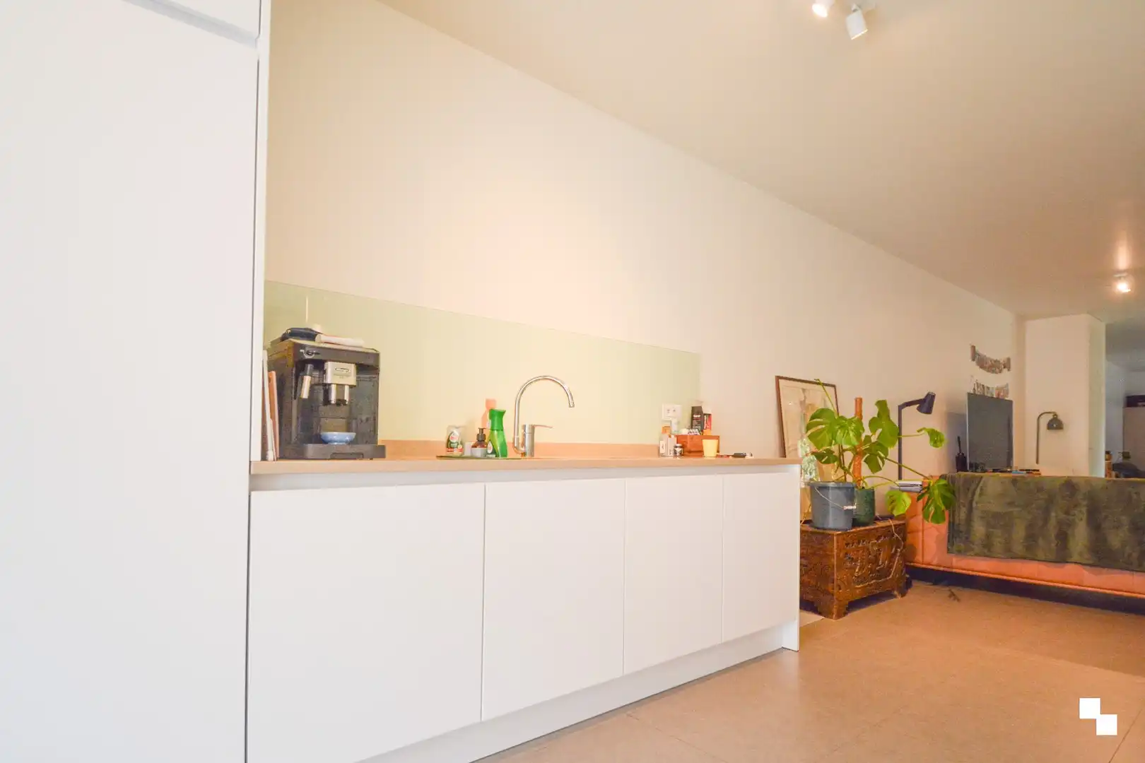 Energiezuinig duplex appartement aan de markt te Staden foto 6