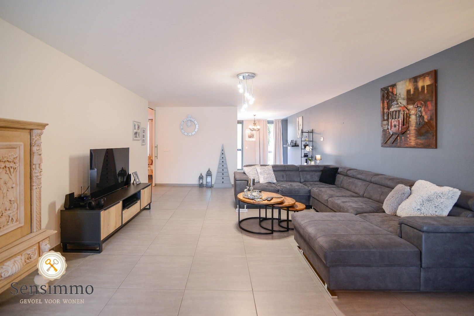 Modern en ruim appartement met 1 slaapkamer, dubbel terras en privé parking foto 6