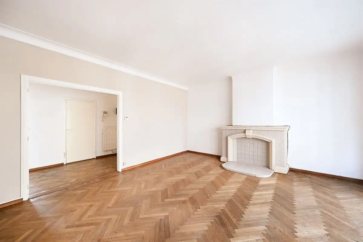 Op te frissen 2-slaapkamerappartement aan de Wilde Zee foto 2