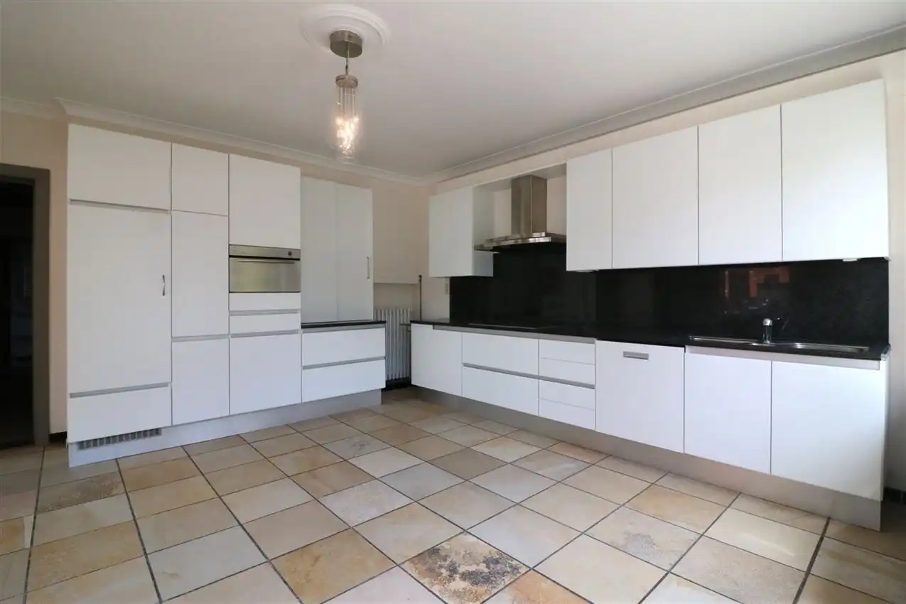 Gelijkvloers appartement met 2 slpk., terras, parking   foto 15