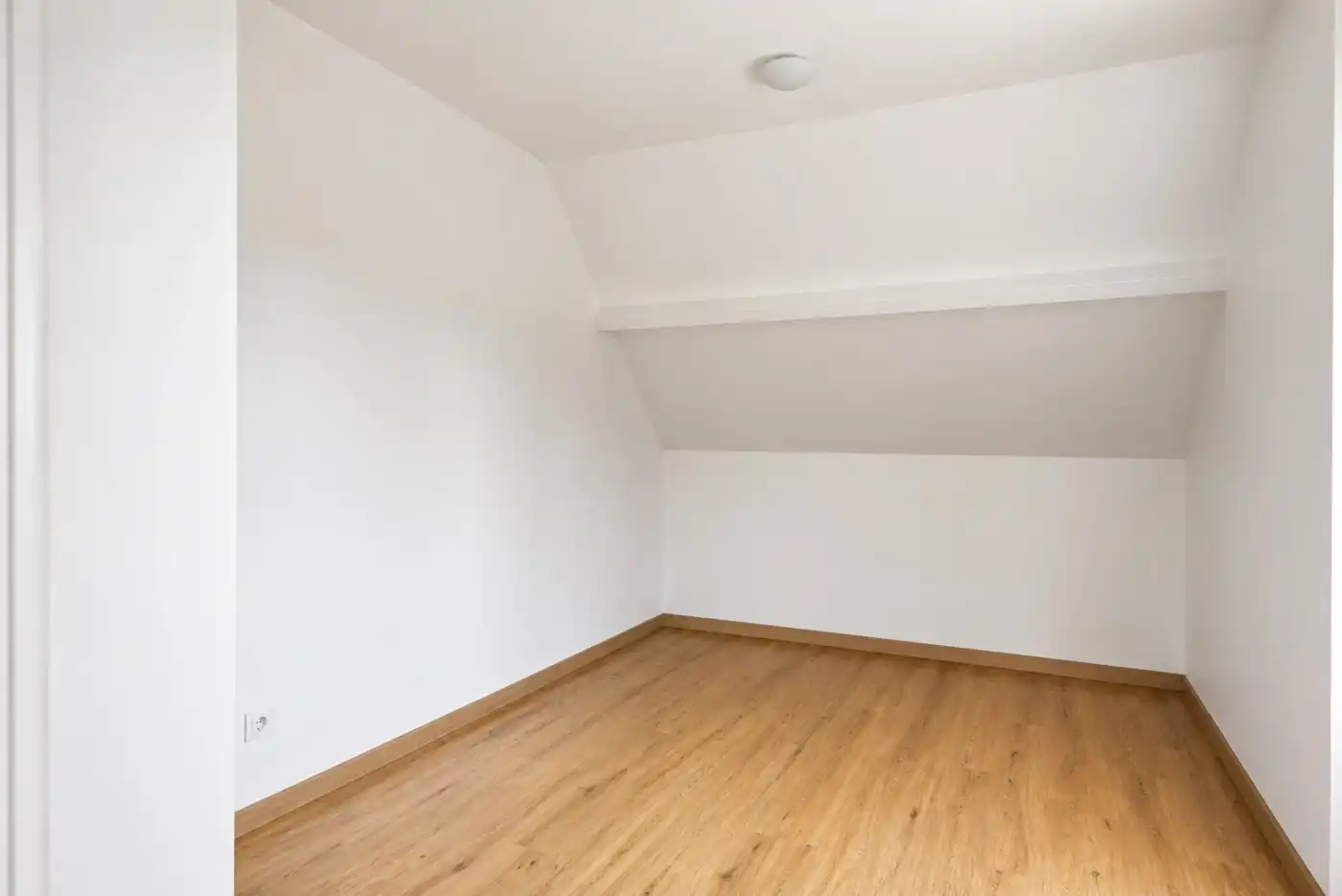 Instapklare gezinswoning met 3 slaapkamers, ruime tuin en tal van mogelijkheden foto 9