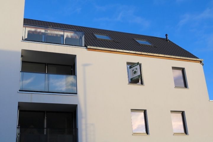 Modern appartement met 2 slaapkamers en zonnig terras foto 2