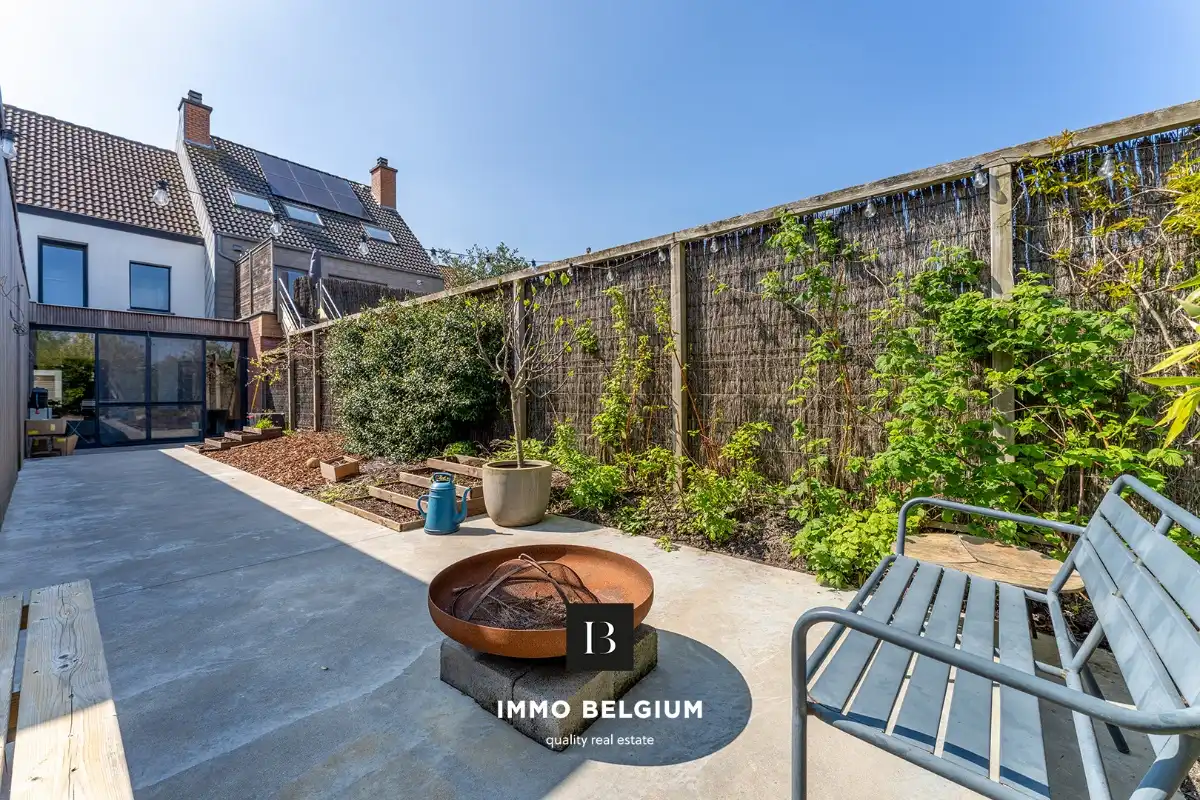 Ruime gerenoveerde woning met 4 slaapkamers in het centrum foto 13