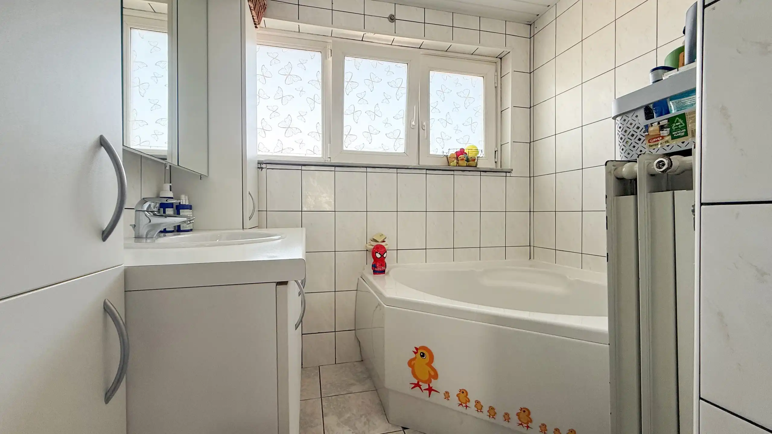 Instapklare woning met 3slpks, kelder en mooie tuin in Ham! foto 15