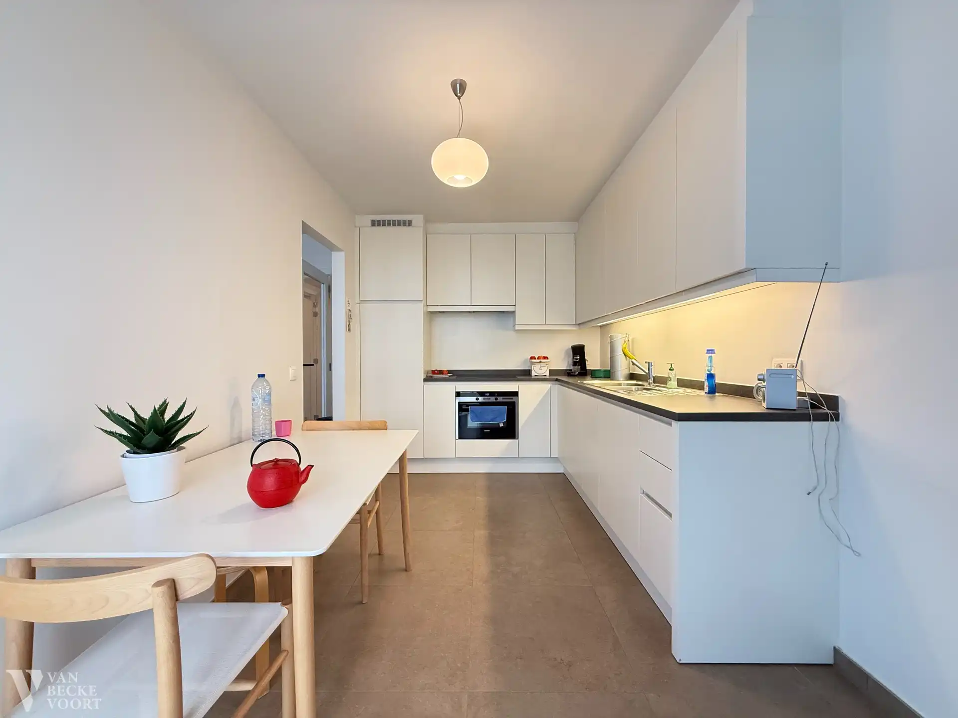 Harmonieus appartement in het bruisende stadscentrum foto 6