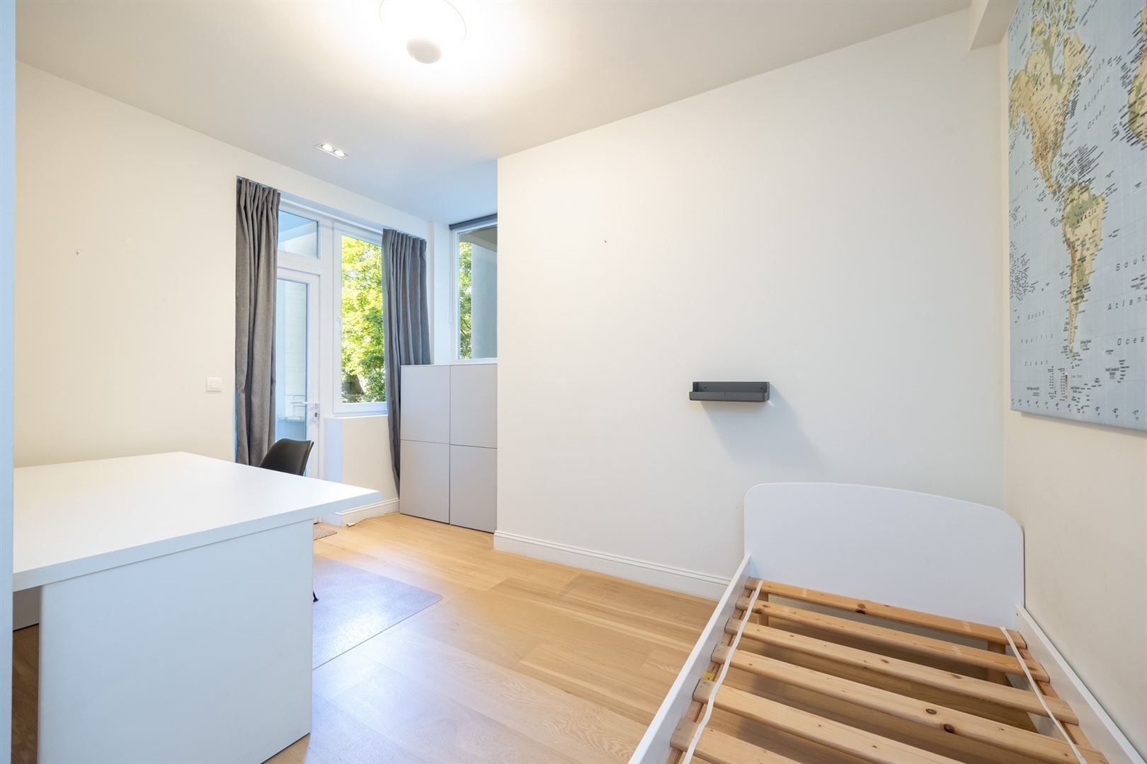 Zeer ruim appartement met 3 slaapkamers op TOP-locatie foto 11