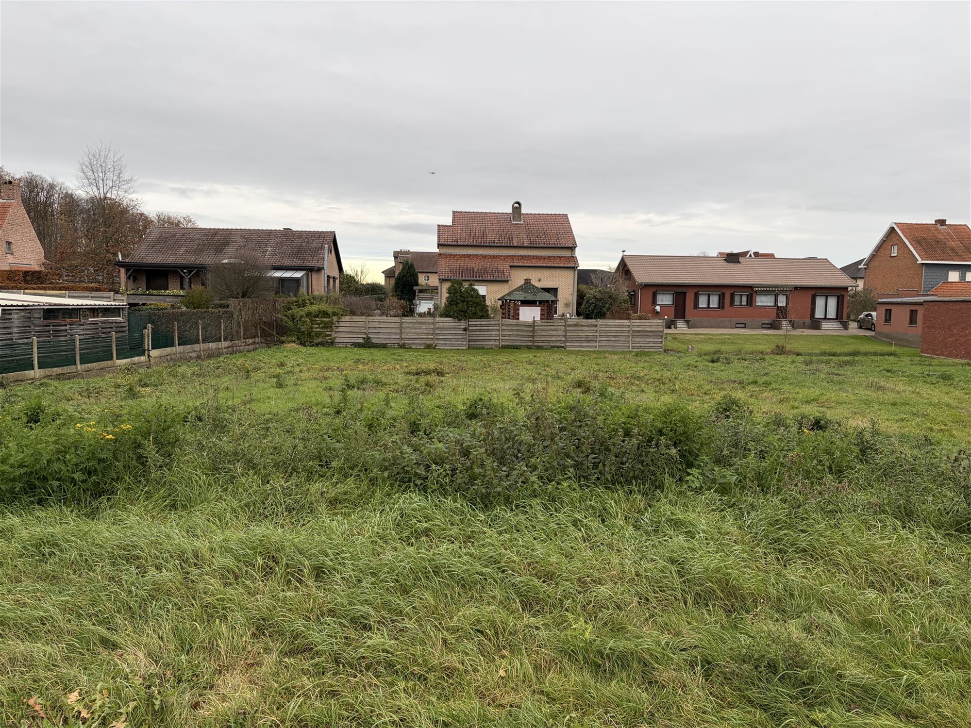 BOUWGROND OPEN BEBOUWING OP 7A35CA MET STRAATBREEDTE VAN 21,42 M TE DEURNE-DIEST foto 4