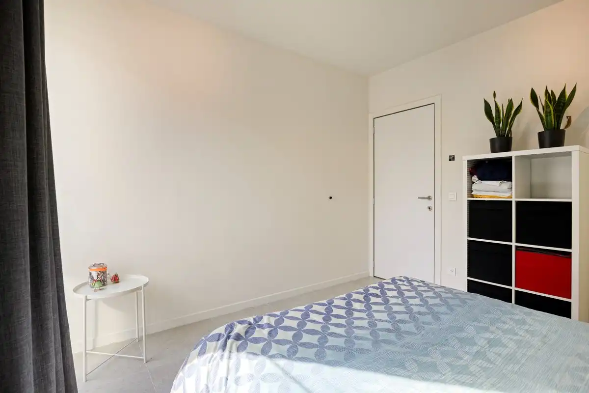 Zeer recent tweeslaapkamerappartement op een rustige ligging in hartje centrum. foto 12