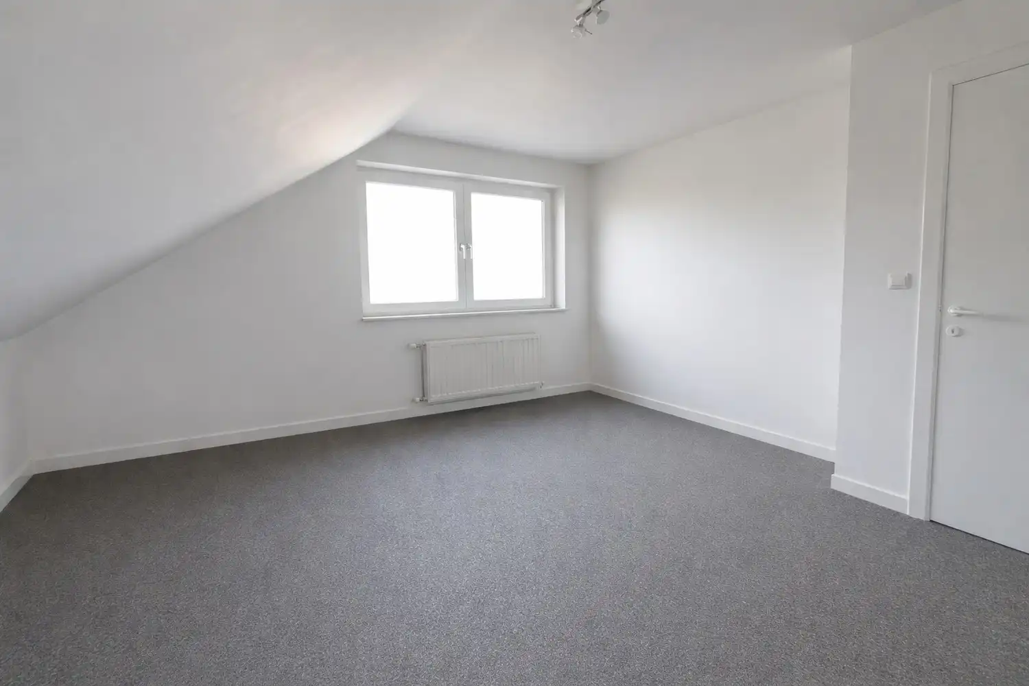 INSTAPKLARE ENERGIEZUINIGE GEZINSWONING (O.B.) foto 12