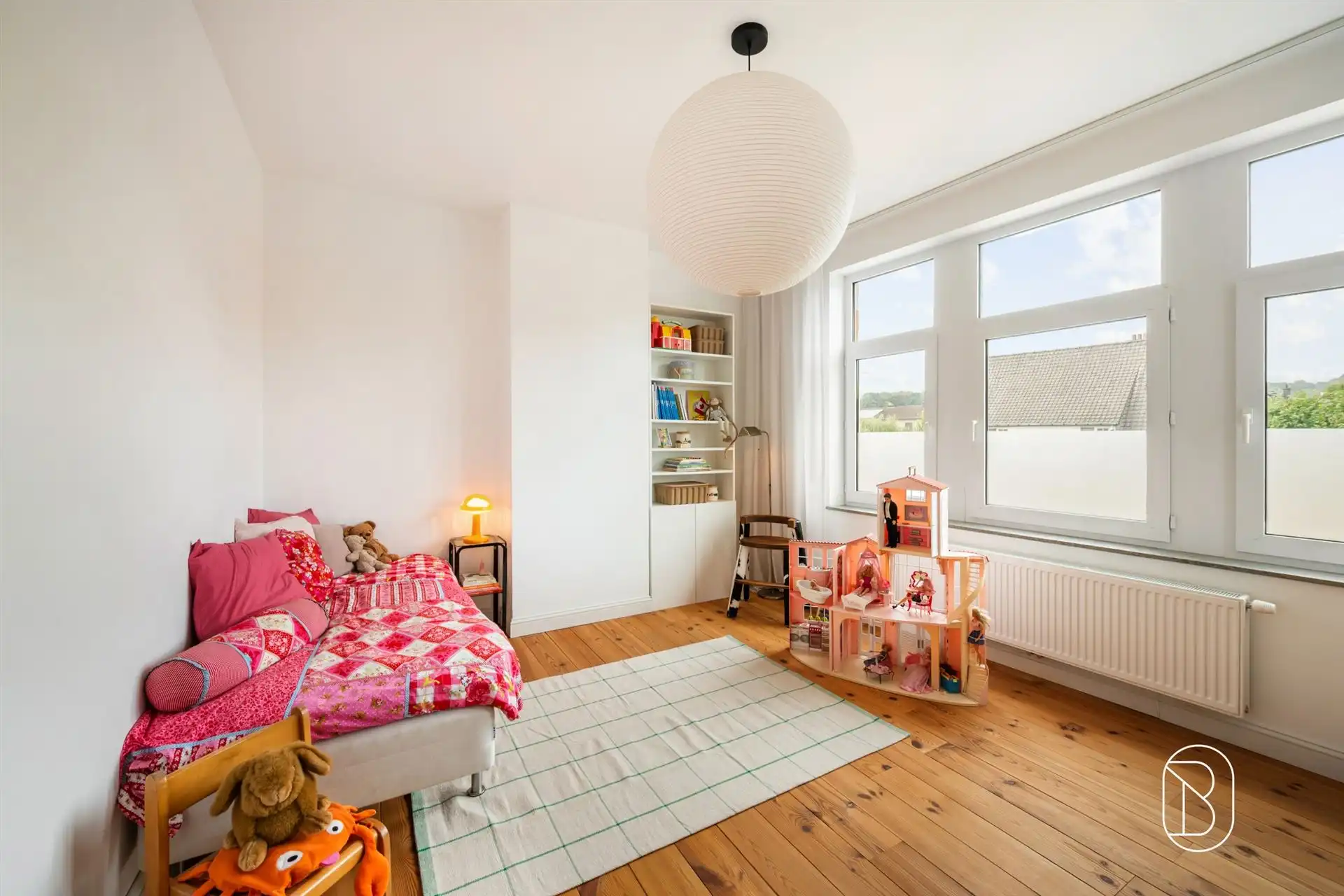 Smaakvol gerenoveerde woning met 4 slpk en gezellige tuin foto 19