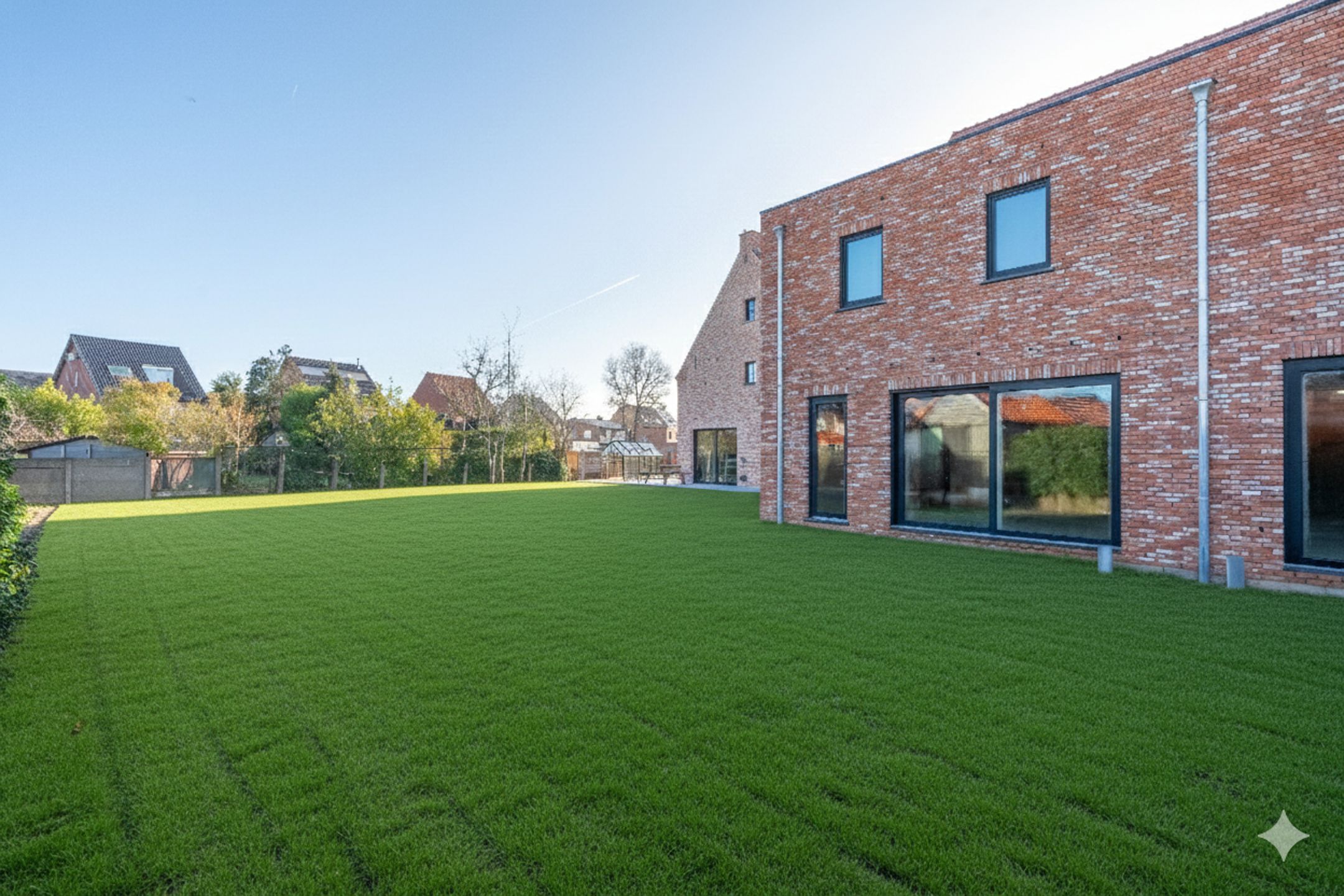 Knappe en ruime casco woning op ideale ligging in Vlimmeren foto 5