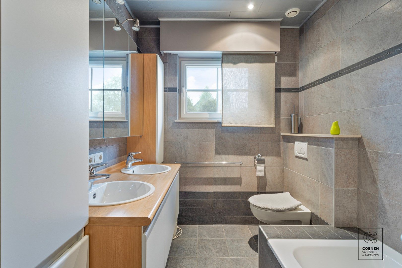 Charmant, energiezuinige open bebouwing van 165 m² met 4 slaapkamers in doodlopende straat! foto 13