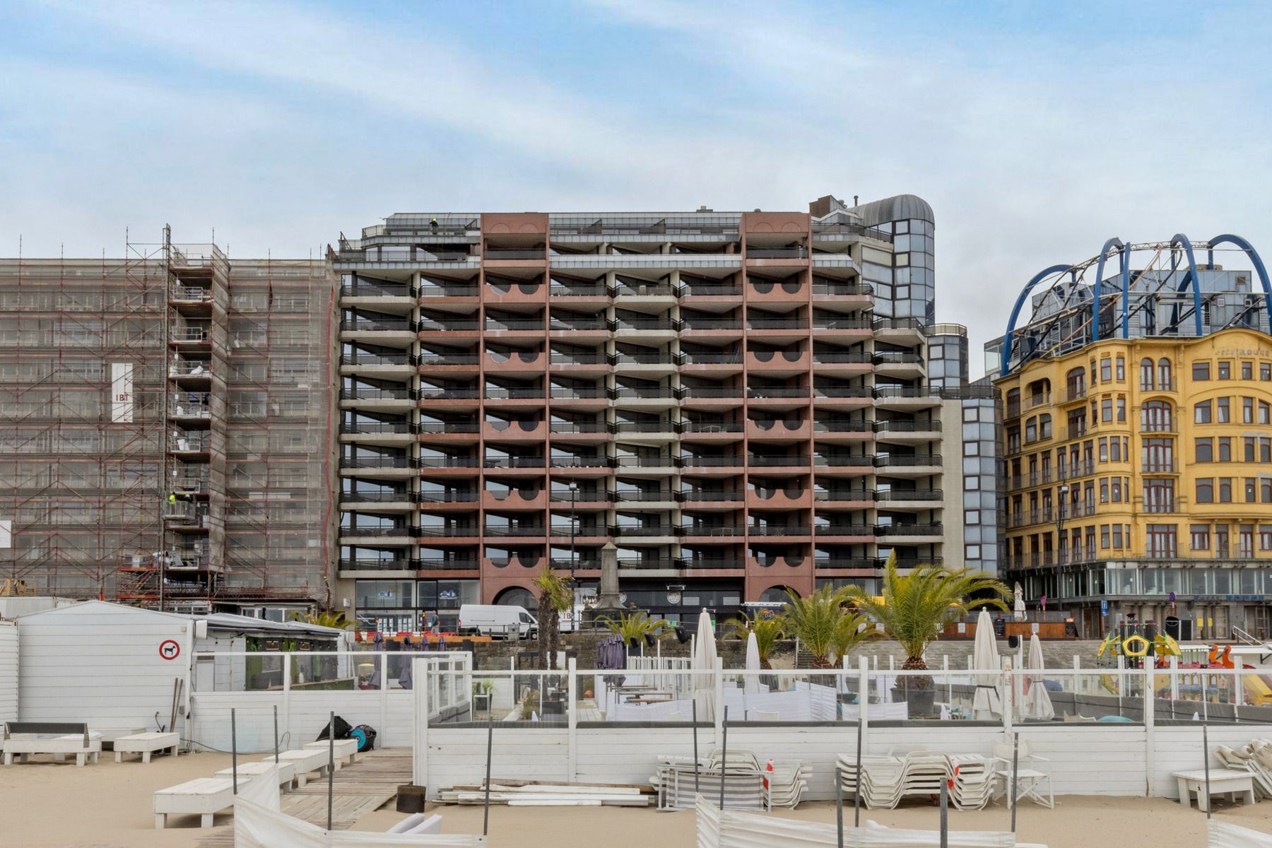 Wakker worden met frontaal zeezicht – jouw droomappartement in Blankenberge! foto 18