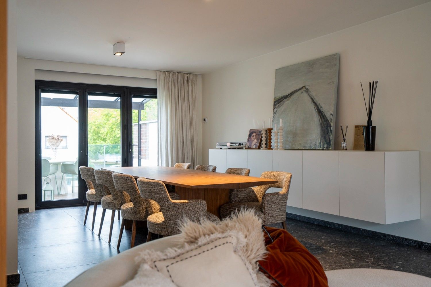 Modern, warm en instapklaar foto 4