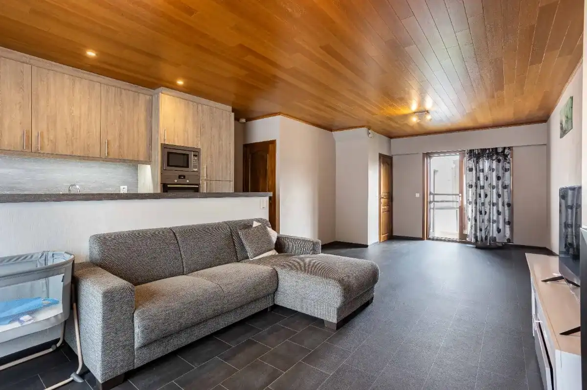 Ruime woning met showroom, atelier en appartement te koop! foto 14