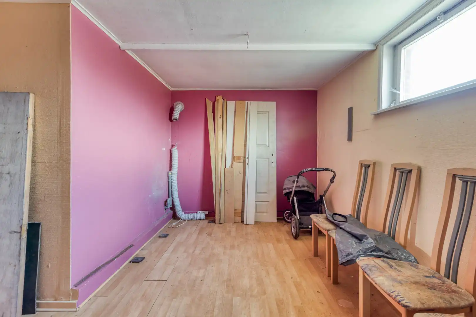 Volledig te renoveren / te herbouwen woning op 674 m² in een doodlopende straat te Ginderbuiten ! foto 14