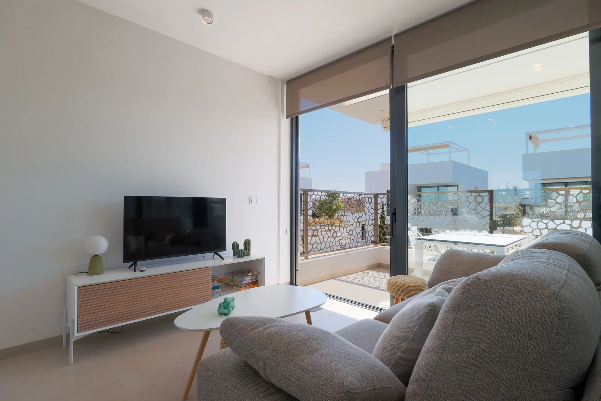 Direct genieten: instapklaar penthouse op toplocatie aan de kust foto 2