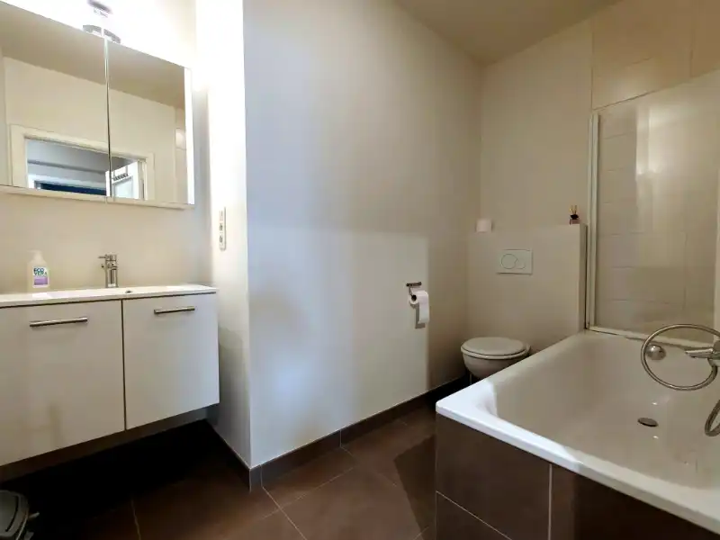 Twee slaapkamerappartement vlak aan zee foto 3