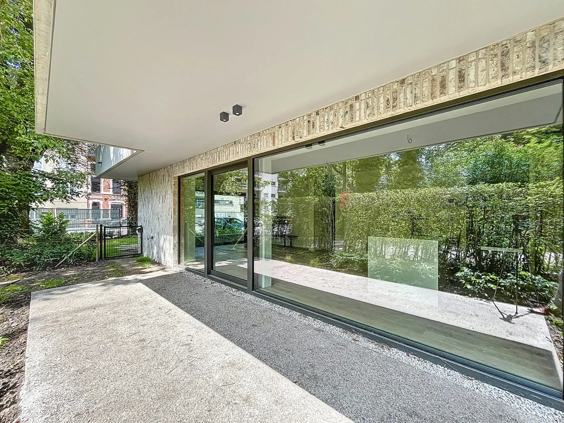 Luxueus nieuwbouwappartement nabij station Gent-Sint-Pieters foto 14