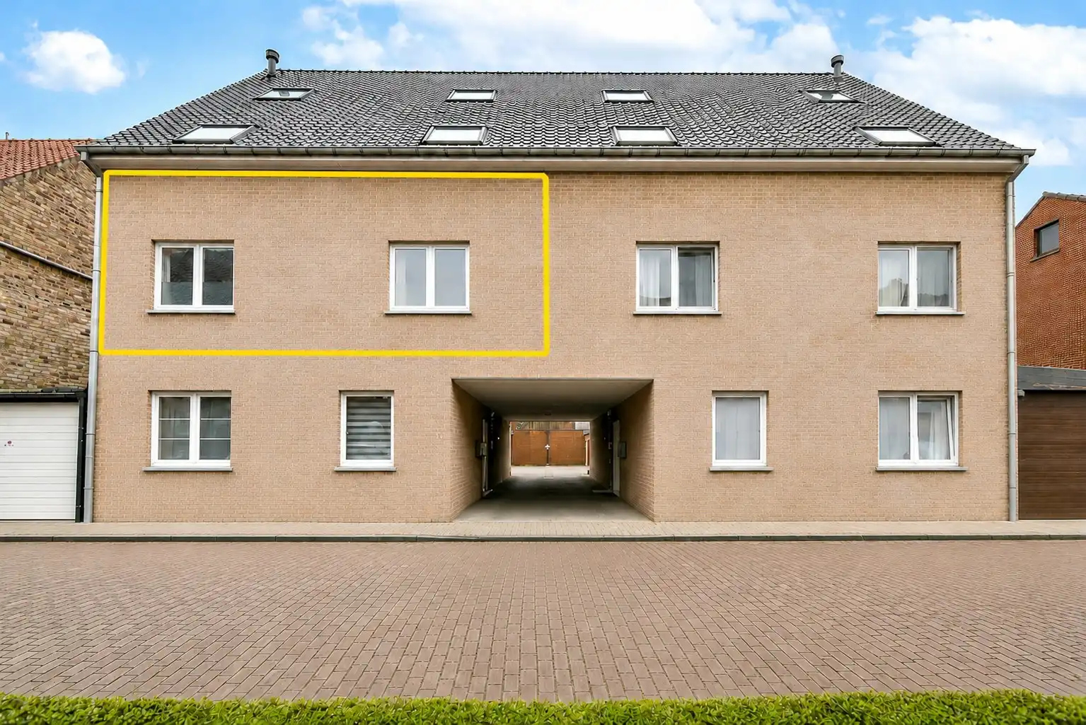 Instapklaar appartement met twee slaapkamers en ruim zonneterras van 23m² op rustige ligging te Gistel foto 10