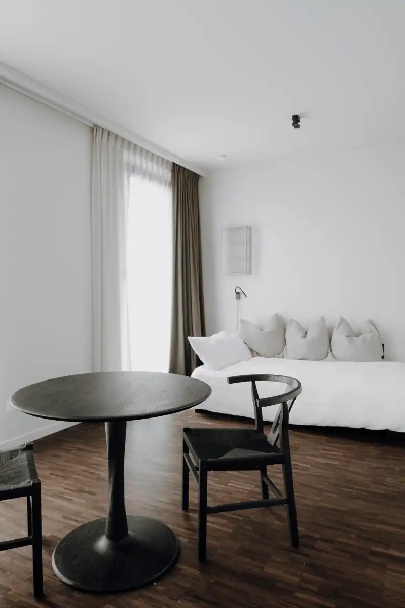 Hippe, gemeubelde studio op toplocatie in Wilrijk foto 14