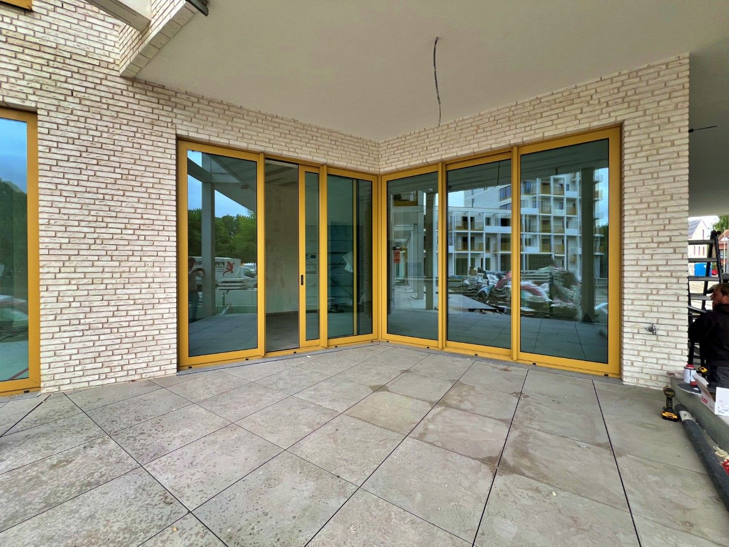 Gelijkvloers appartement met 2 slaapkamers in Mariakerke (106 m²) foto 14