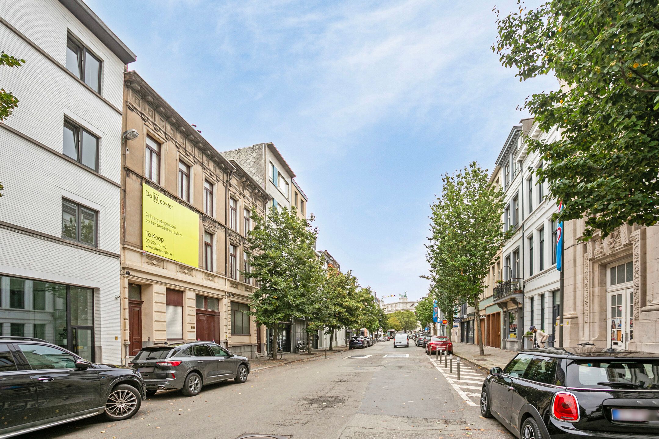 ANTWERPEN - ZUID - Twee herenhuizen en achterliggend magazijn foto {{pictureIndex}}