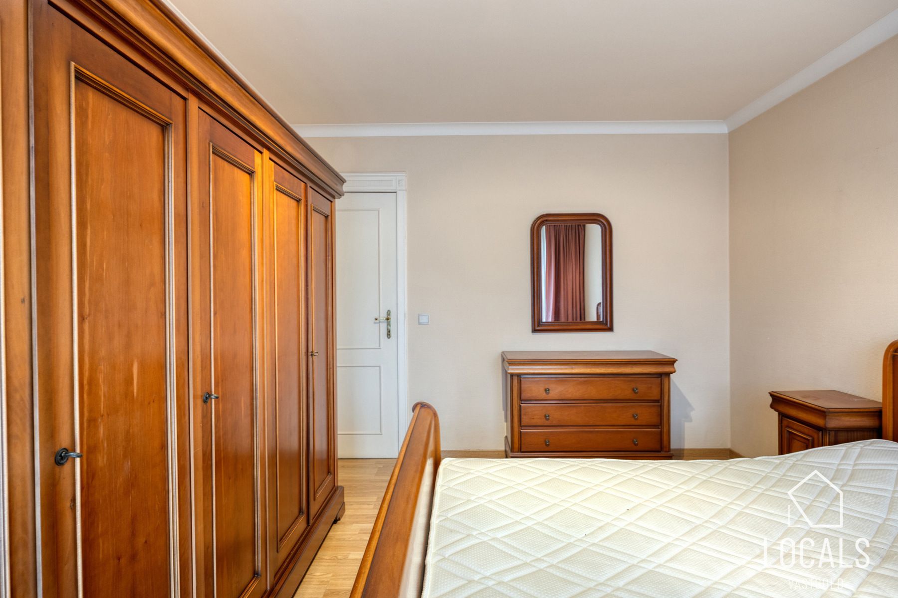 Mooi instapklaar appartement met garagebox in centrum Ninove foto 16