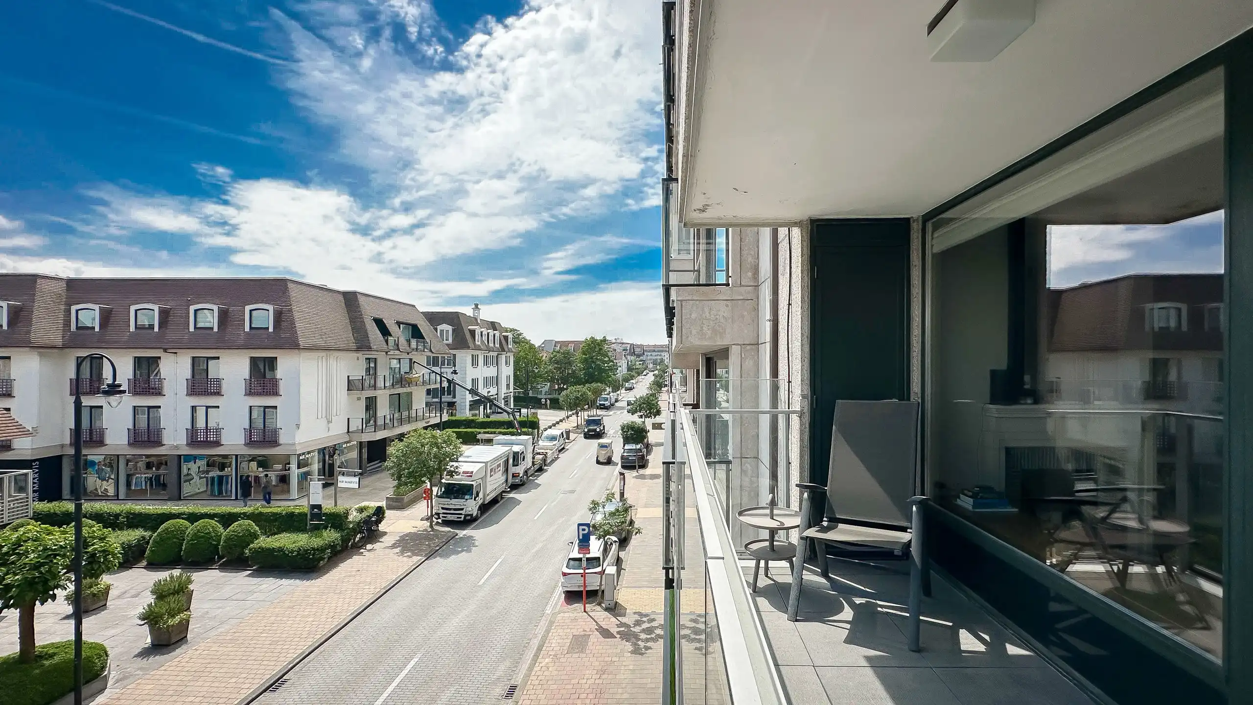 Zonnig appartement met zuidgericht terras op de Kustlaan foto 6